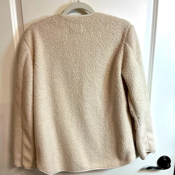 Women’s Button-Up Cardigan - Picture 3 of 5